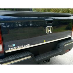 SAA® RT17240 – Polished Tailgate Trim