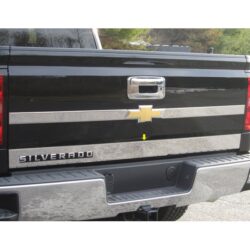 SAA® RT54181 – Polished Lower Tailgate Trim