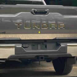 SAA® RT72145 – Polished Tailgate Trim