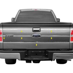 SAA® TGI49308 – Polished Tailgate Trim